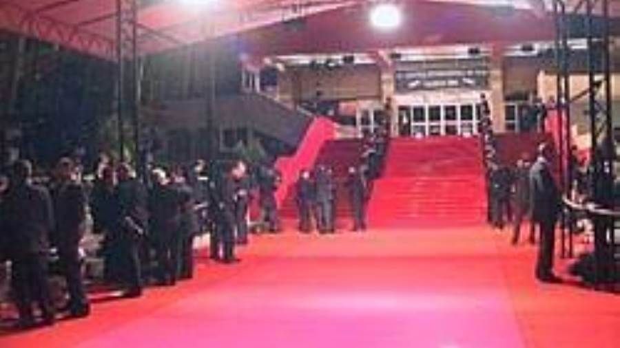 مهرجان "كان" يمنح جودي فوستر سعفة الشرف الذهبية