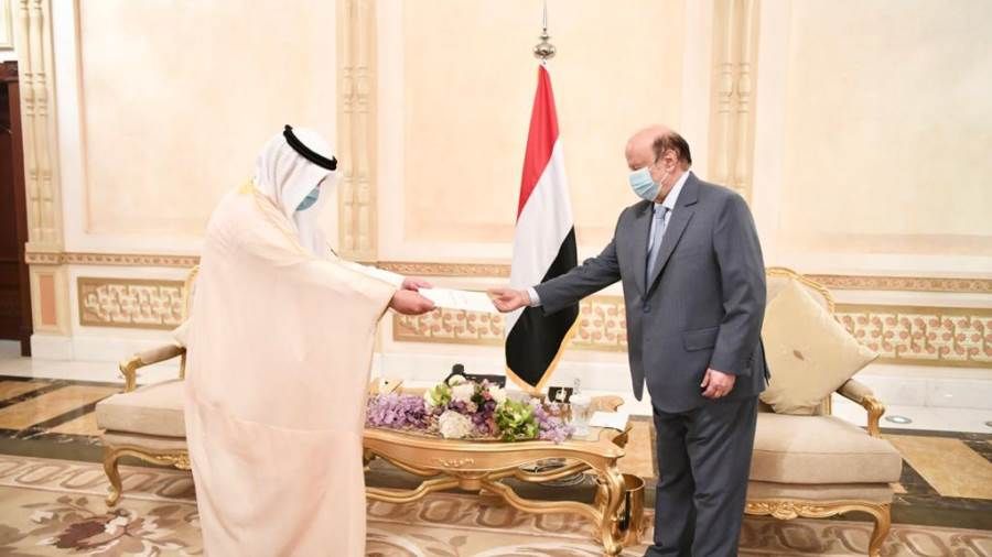 الرئيس هادي يتسلم رسالة من امير دولة الكويت