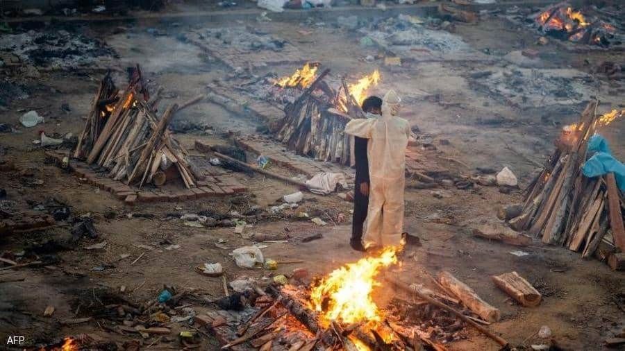 سيدة هندية تعود إلى المنزل بعد أيام من حرق جثتها