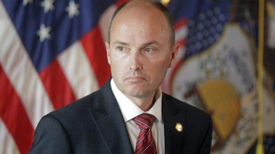 لمكافحة حالة الطوارئ بسبب الجفاف.. حاكم ولاية أمريكية يدعو المواطنين لصلاة الاستسقاء