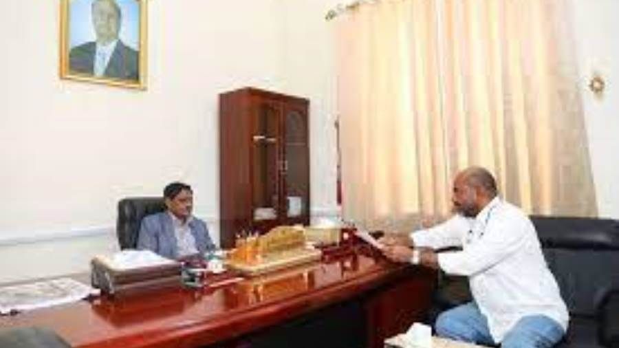 البحسني يوجه باعتماد عدد من المشاريع في قطاع الشباب والرياضة بساحل حضرموت