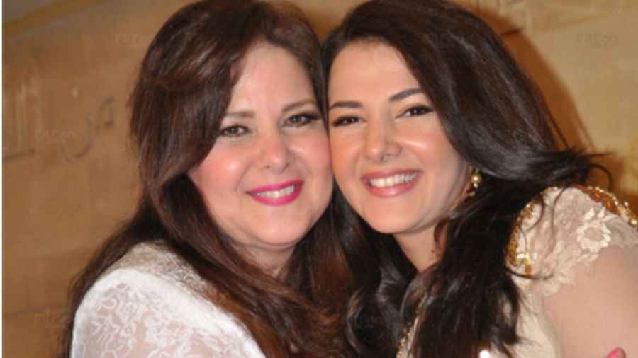 برسالة حزينة.. دنيا سمير غانم تكشف تطورات حالة دلال عبدالعزيز