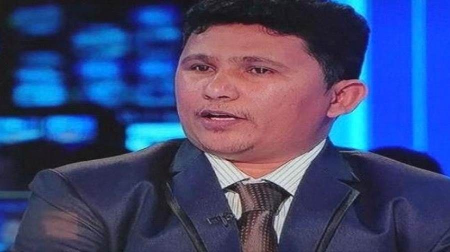 محلل سياسي يكشف أسباب احتجاز مليشيا الحوثي لناقلة صافر