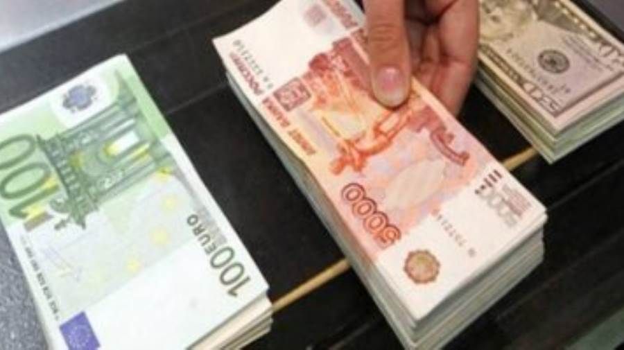 بالارقام.. أسعار اليورو والدولار في الجزائر اليوم