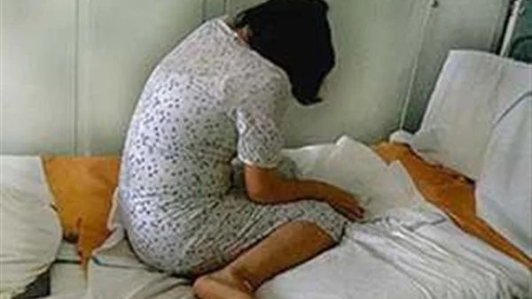 جريمة شرف أخلاقية تهز دولة عربية.. مارست الرذيلة مع عشيقها 60 مرة كل شهر ولما اقتحم زوجها واخوها الشقة كانت النهاية صادمة