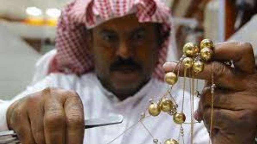 تراجع أسعار الذهب في العراق خلال تعاملات مساء الخميس