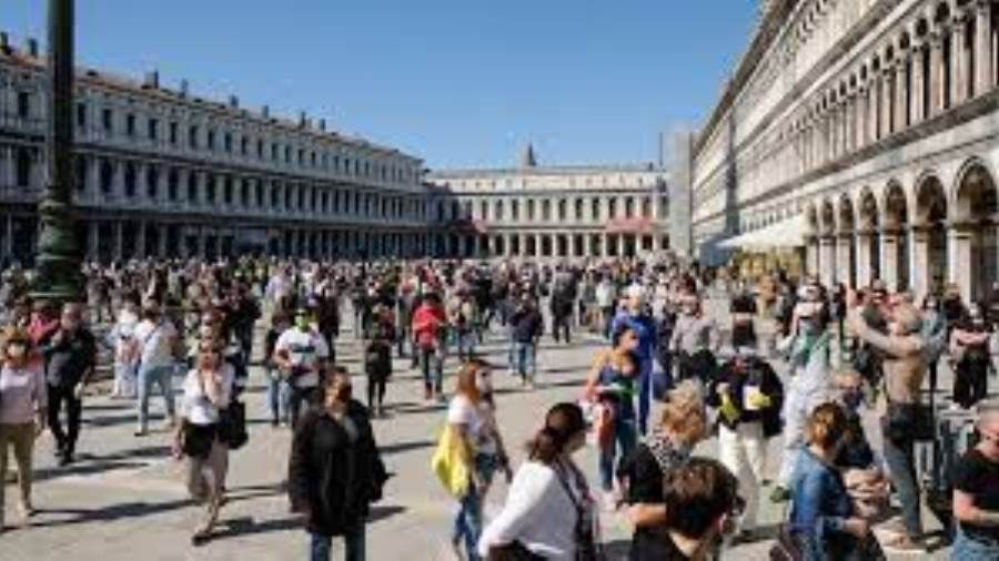 دول أوروبية تخفّف قيود فيروس «كورونا»