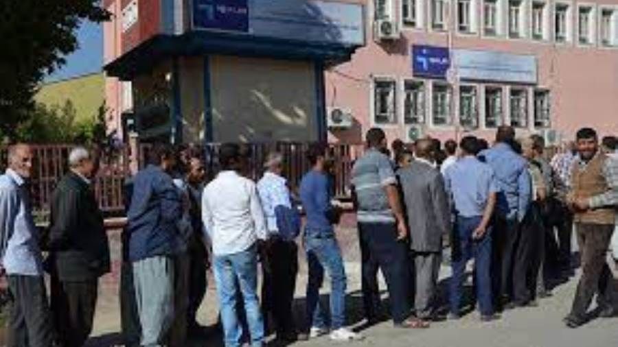 تقرير يكشف عن ارتفاع البطالة في تركيا 