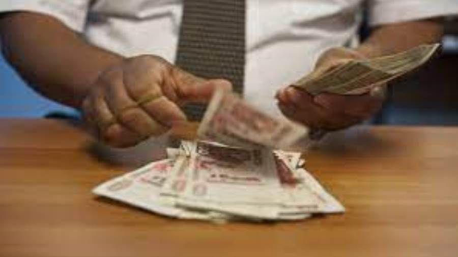 أسعار اليورو والدولار في الجزائر اليوم الأحد