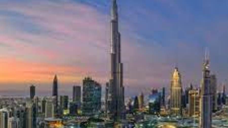 أحدث أغاني "كولدبلاي" في عرض استثنائي على برج خليفة