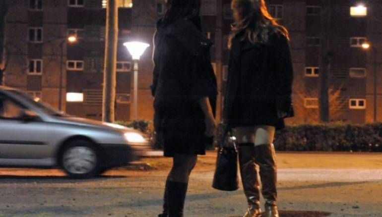 الخليج الان : صدمة غير متوقعة.. عريس جامع عروسته بدون توقف في ليلة الدخلة وعند طلوع الشمس كانت الفاجعة الكبرى!