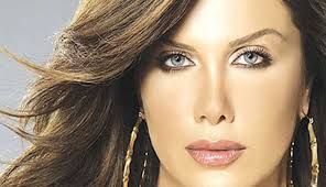 الخليج الان : محجبات عاريات.. من فوق عمرو خالد ومن تحت عمرو دياب.. فنانات ظهرن بغطاء للرأس وكشفن أجسادهن.. هيفاء وهبي ستصدمك ( شاهد )