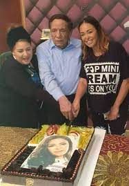 الخليج الان : راحت أيام الزعيم .. ظهور مفجع للفنان عادل إمام بعد تدهور في حالته الصحية .. شاهد كيف أصبح ؟ ذابل الوجه محدودب الظهر! (صور)