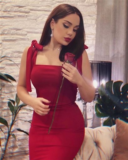 الخليج الان : ابنة هيفاء وهبي تُلهب مشاعر الملايين في أول ظهور صارخ بعد عملية تجميل هذا ‘‘العضو الحساس’’ .. شاهد كيف أصبحت (فيديو)