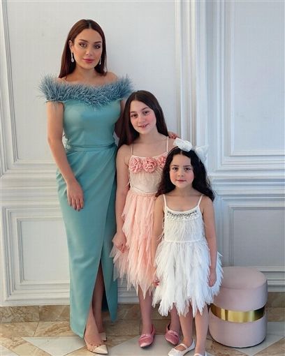 الخليج الان : ابنة هيفاء وهبي تُلهب مشاعر الملايين في أول ظهور صارخ بعد عملية تجميل هذا ‘‘العضو الحساس’’ .. شاهد كيف أصبحت (فيديو)