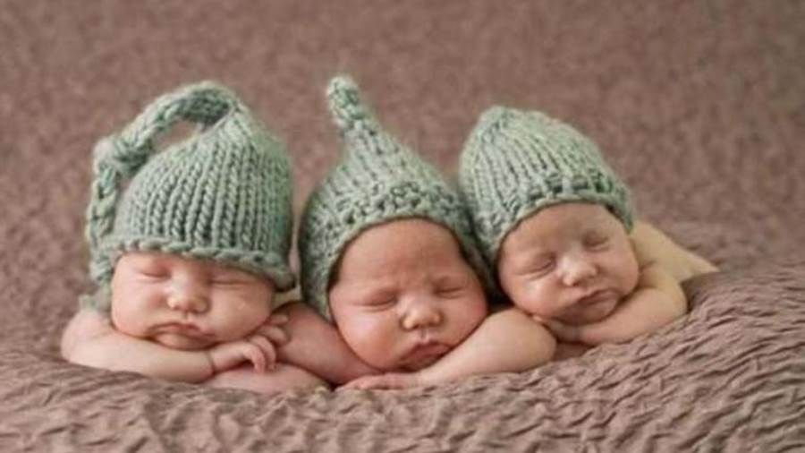 صدفة غريبة.. 3 أخوات يلدن 3 أولاد في 3 أيام متتالية
