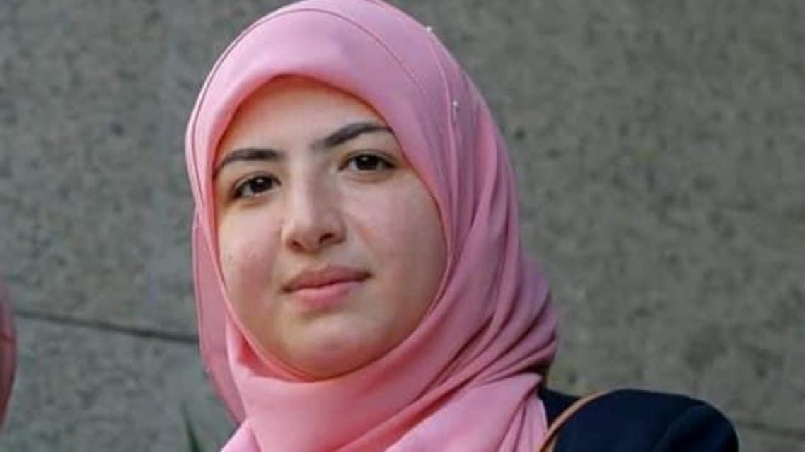 تفاصيل جديدة صادمة عن فتاة المول المنتحرة في مصر.. صديقتها تكشف السبب ووالدها يدلي بمعلومات مهمة (فيديو جديد)