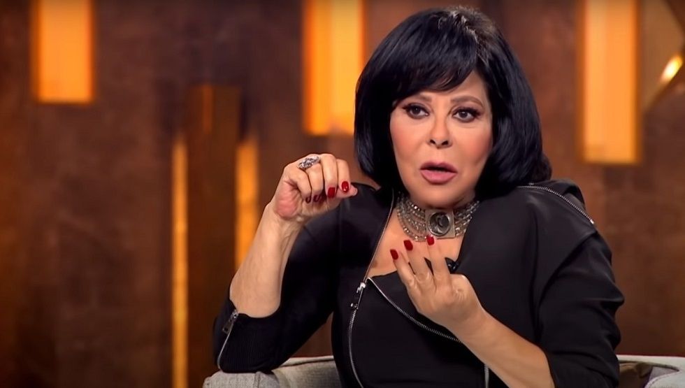 خفايا واسرار صادمة وراء الليلة التي بكت فيها (إسعاد يونس) بسبب عادل إمام .. ما فعله بها مخجل صادم جدا! (التفاصيل كاملة)