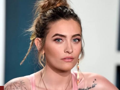 ظهرت دون أن ترتدي قطعة قماش.. ابنه مايكل جاكسون تتجاوز الحدود بظهور فاضح للغاية كشف عن مناطقها الأنثوية !!