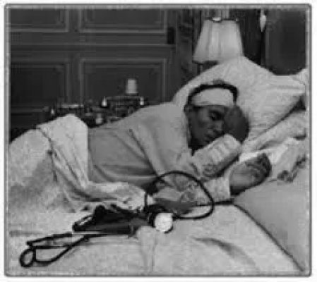 انكشاف السر المخيف .. لماذا أمر الشيخ الشعرواي ببقاء جثمان العندليب عبدالحليم حافظ ليلة كاملة في المسجد؟! .. وهولاء من كانوا برفقته. | تفاصيل صادمة