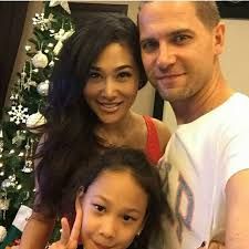 اتذكرون الممثلة الصينية ”لي“ بطلة ”فول الصين العظيم“.. لن تصدقوا كيف أصبحت اليوم بعدما تزوجت وخلفت ..والصدمة في عدد ابنائها!!