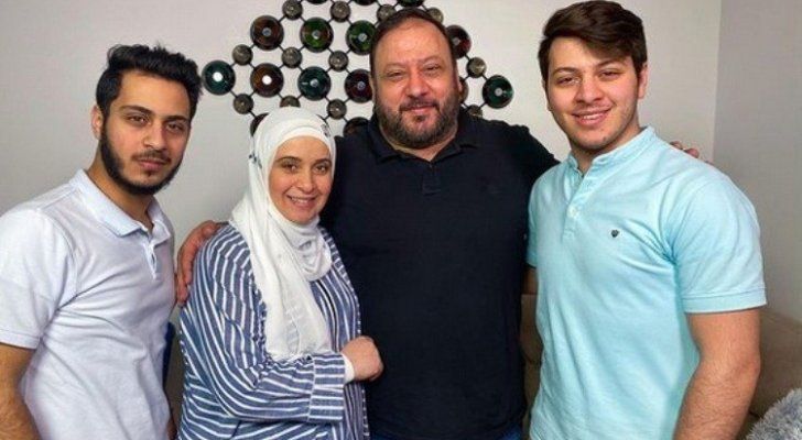 اتفرج – صدمة تهز الأردن.. انكشاف الديانه الحقيقية (لمروه حماد) زوجة مؤسس قناة الجنه (خالد مقداد) والتي اخفتها عن الكل وجعلتها سرًا حتى عن زوجها واولادها !!