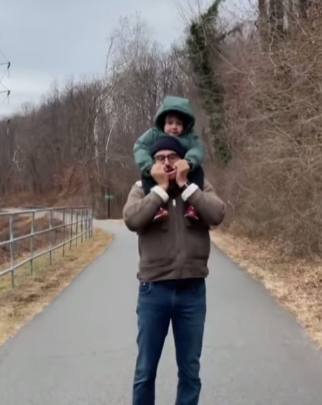 اتفرج – لاول مرة .. قصي خولي ينشر صورة تكشف عن وجه ابنه.. لن تتخيلوا كيف ظهرت ملامحه..وهل يشبه والده الفنان؟ اتفرج الصور