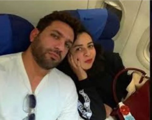 حسن الرداد لا يحترم شعور وغيرة زوجته ايمي سمير غانم…وما يمارسه مع هذه الفتاة الحسناء صادم ولا تتقبله انثى...شوف دلوقتي