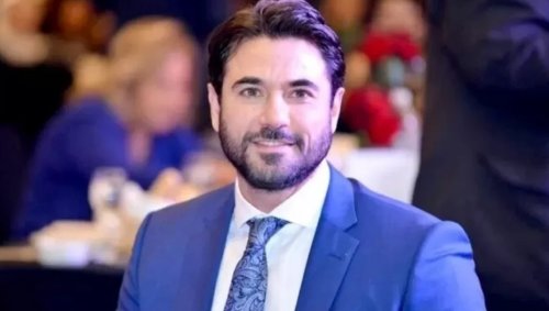 بعد أن أخفته عن الناس لاعوام طويلة.. زينة تفاجئ الجميع وتنشر صورة لابنها في أول ظهور له.. والشبه بينه وبين أحمد عز يصدم الجماهير ويعلقون فولة وانقسمت نصين !شوف دلوقتي