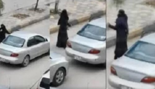 فتاة سعودية شديدة الجمال ترقص في احد الشوارع العامة بدون خجل او حياء بعد ما خلعت نقابها.. وهذا الشاب لم يستطع تمالك نفسه أمام إثارتها فحدث ما لم يكن بالحسبان !! شوف دلوقتي الفيديو