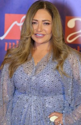 مفاجأة فنية صاعقة وغير متوقعة ..لن تصدقوا هذه الفنانة الفاتنة الجمال هي شقيقة ليلى علوي .. والمفاجأة في سبب اعتزالها التمثيل - شوف دلوقتي الصور