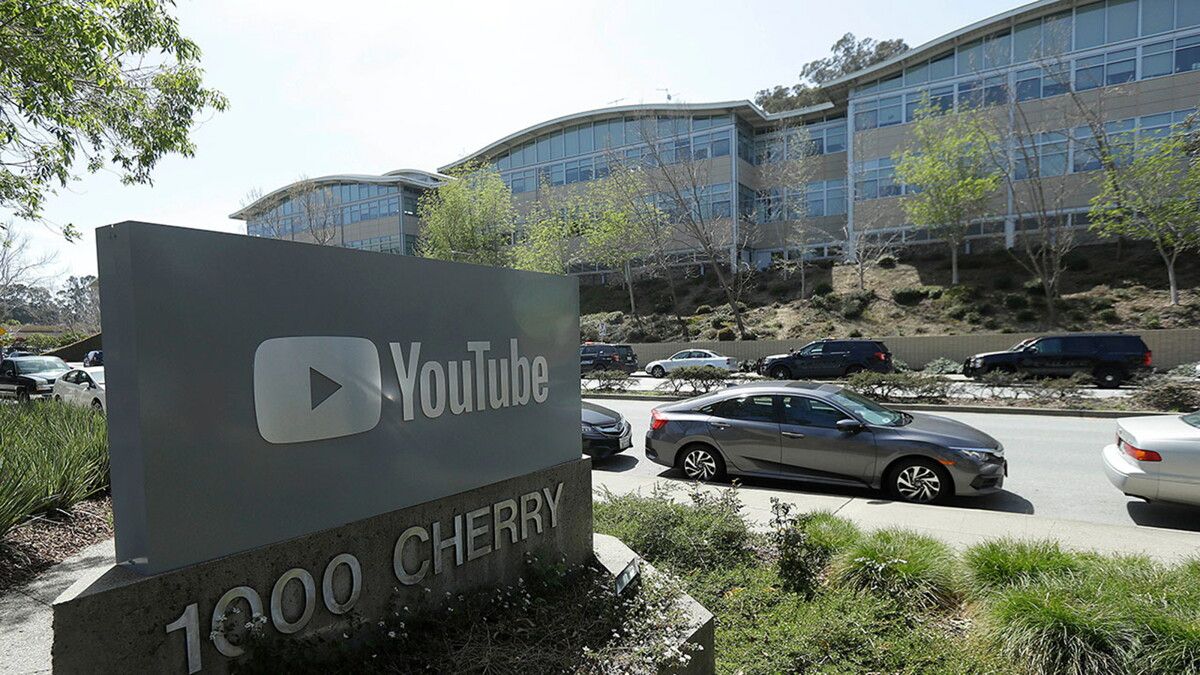بلومبيرغ: "يوتيوب" تعتزم إدخال خدمة "البودكاست" إلى منصتها