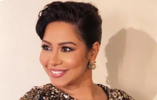 شوف دلوقتي: شيرين عبدالدوهاب تقهر حسام حبيب بصورة وهي نائمة وفيزون ملتصق بجسدها !! (صورة)