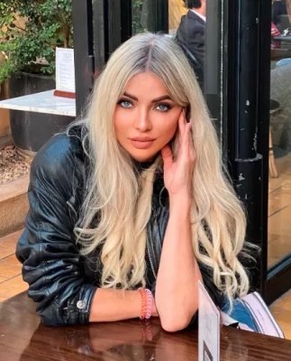 ميريام كلينك تكسر كل الحواجز وتظهر بالشفاف المثير حتى الأعلى !! (شوف دلوقتي)