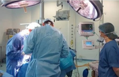 أزمة قلبية مفاجأة تنهي حياة الفنانة القديرة (أحلام) والاطباء يعجزون على انقاضها امام القدر .... والحزن يجتاح الوطن العربي !! (صورة مؤلمة )شوف دلوقتي