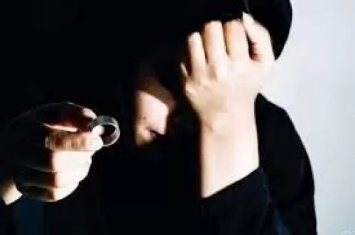 بعد 35 عاما من الزواج .. خمسينية مصرية تخلع زواجها بسبب رفضة القيام بهذا الفعل معها يومياً .. القاضي في حالة ذهول !! (شوف دلوقتي)