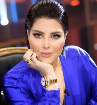 الفنانة شمس الكويتية تُشعل غضب المتابعين بعد ظهورها بمنشفة استحمام فقط دون أن ترتدي اي شي تحته يعرضها لاكبر موقف محرج بحياتها ! (شوف دلوقتي)
