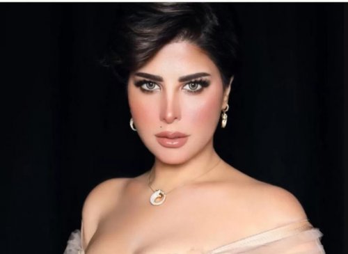 ليست كما تتوقعون .. الكشف عن ديانة السرية للفنانة (شمس الكويتة) السرية والتي أخفتها عن الجميع ..والمفأجاة الصادمة في جنسيتها الحقيقة!