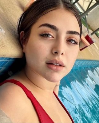 شوف دلوقتي زوج هيا مرعشلي الغامض يظهر لأول مرة .. وسامته تسلب العقول وتذيب القلوب .. والجمهور يردد:"أجمل منها بكثير"| صور