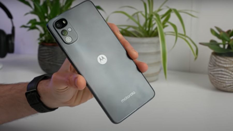 جهاز جديد من موتورولا ينافس أحدث هواتف سامسونج