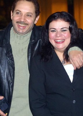 زيارات الفنان كمال أبو ريه (السرية) لفيلا نرمين الفقي انكشف سرها الخطير للجيران.. هل تزوجها عرفي؟!