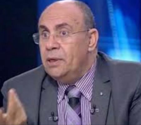 أنا جبت عيل من الحرام وعملت كل الذنوب اللي لا تتخيلها أعمل إيه؟.. مبروك عطية ينفعل ويرد بشكل صادم على متصلة