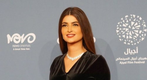 . هذه هي الديانة الحقيقية لإعلامية قناة الجزيرة ‘‘علا الفارس’’ والذي أخفتها عن الجميع حتى عن زروجها !! (شوف دلوقتي)