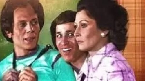 فاكرين (أبلة عفت) في مسرحية مدرسة المشاغبين.. شاهدوا كيف أصبحت بعد 48 عاما!!