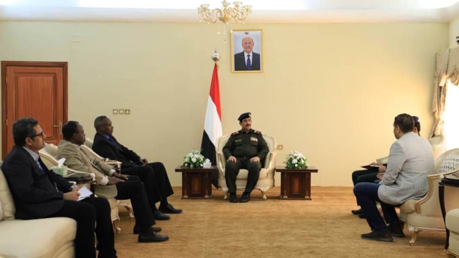 وزير الداخلية يلتقي وفد مكتب الأمن والسلامة التابع للأمم المتحدة