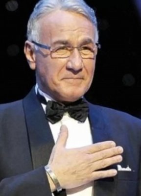 فنانة شهيرة فائقة الجمال .. لن تصدق من هي ابنة الفنان عزت أبو عوف!شوف دلوقتي