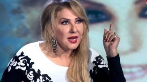 شوف دلوقتي : متصل : إزاي بتصلي وتقري قرآن وتمثلي مشاهد عاطفية جريئة؟ نادية الجندي فاجأته بإجابة غير متوقعة أصابته بالصدمة !! (فيديو)