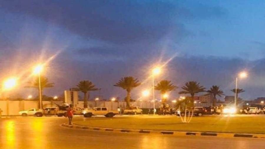 اشتباكات متقطعة وإطلاق نار بطرابلس الليبية عقب وصول باشاغا.. ماذا حدث؟