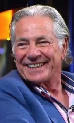 سألوا الفنان المصري مصطفى فهمي عن سبب طلاقه من زوجته السابقة رانيا فريد شوقي .. فأجاب بكل جرأة ودون أي خجل.!