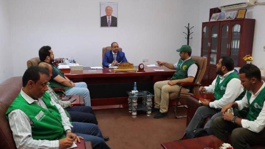 الوزير الزعوري يبحث مع مركز الملك سلمان الوضع الاغاثي والانساني